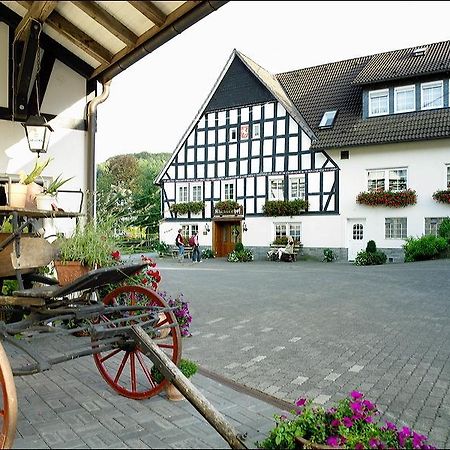 Hotel Klaukenhof Lennestadt Buitenkant foto